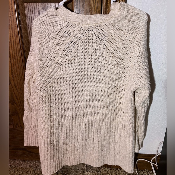 Bundle of clothes!! about 30 pieces here. good brands only worn a few times! :) - Picture 5 of 12